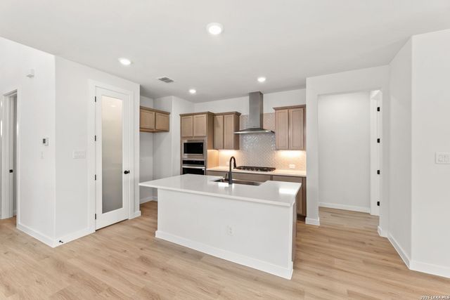 13211 CHANUTE FIELD DR, San Antonio, TX 78253