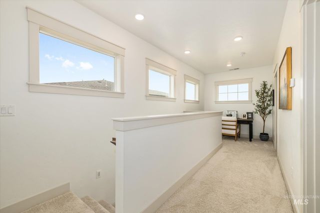 6883 W Mattawa Dr, Meridian, ID 83646