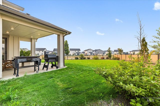 6883 W Mattawa Dr, Meridian, ID 83646