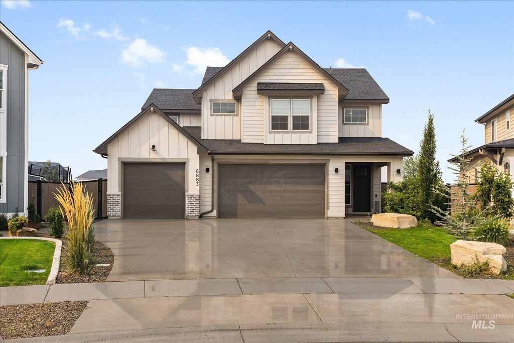 6883 W Mattawa Dr, Meridian, ID 83646