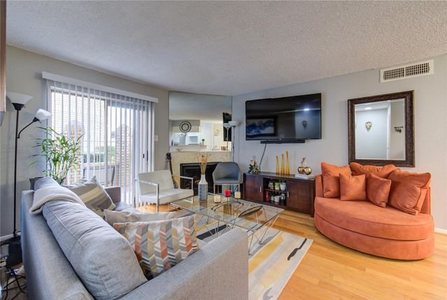 12550 Whittington Dr 408, Houston, TX 77077