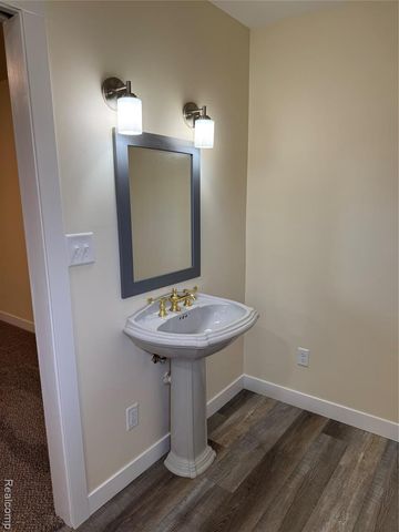 1444 W Lake Road, Clio, MI 48420