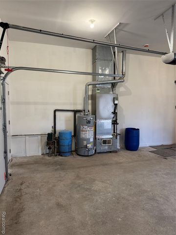 1444 W Lake Road, Clio, MI 48420