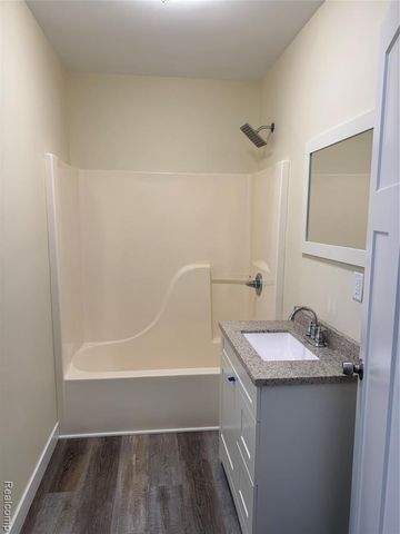 1444 W Lake Road, Clio, MI 48420