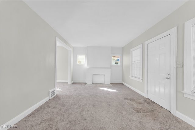 945 Nela View Road, Cleveland Heights, OH 44112