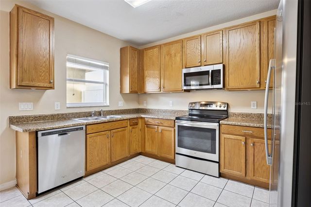 13930 DANIELS LANDING CIRCLE, Winter Garden, FL 34787