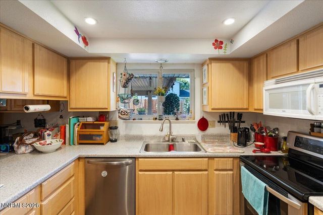 7353 Wallsend Drive, Reno, NV 89511