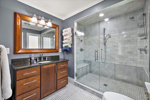 35526 Brooke Circle, New Baltimore, MI 48047