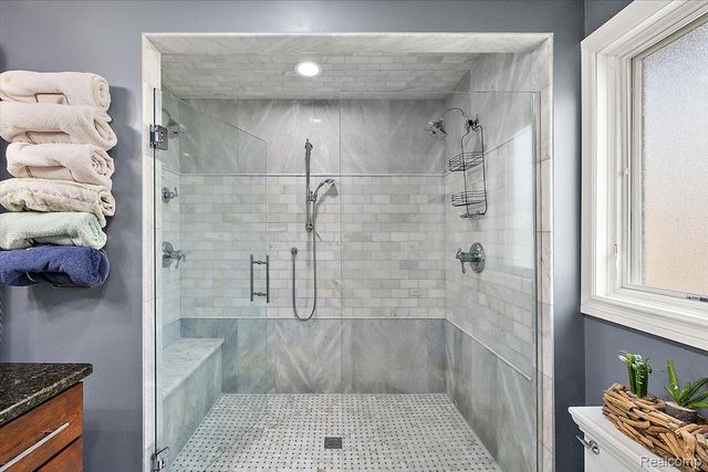 35526 Brooke Circle, New Baltimore, MI 48047