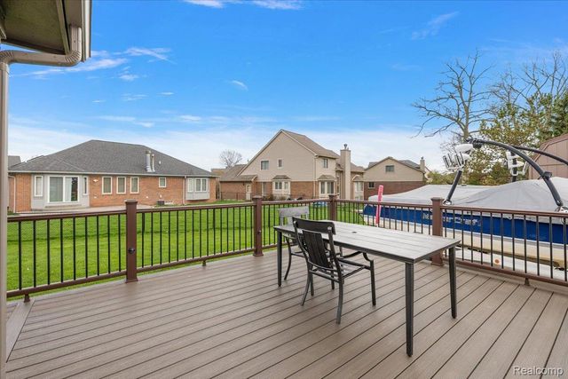 35526 Brooke Circle, New Baltimore, MI 48047