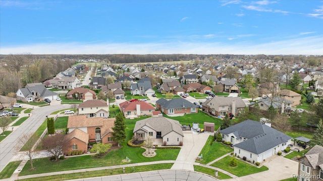 35526 Brooke Circle, New Baltimore, MI 48047