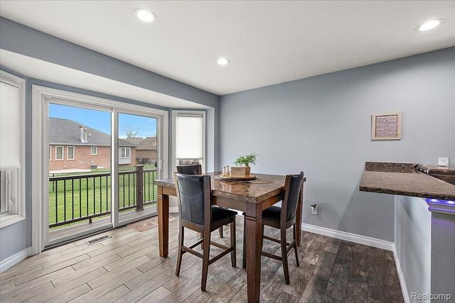 35526 Brooke Circle, New Baltimore, MI 48047