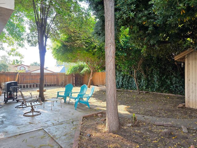2553 Cottonwood Dr, Lodi, CA 95242