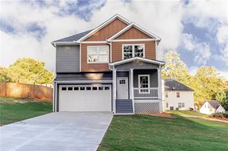 108 Neal Avenue, Stockbridge, GA 30281