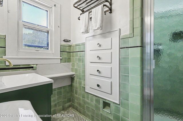 405 Everett Drive, Lansing, MI 48915