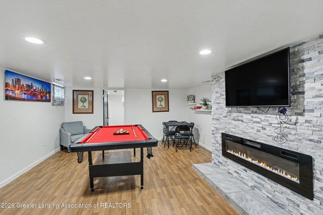 405 Everett Drive, Lansing, MI 48915