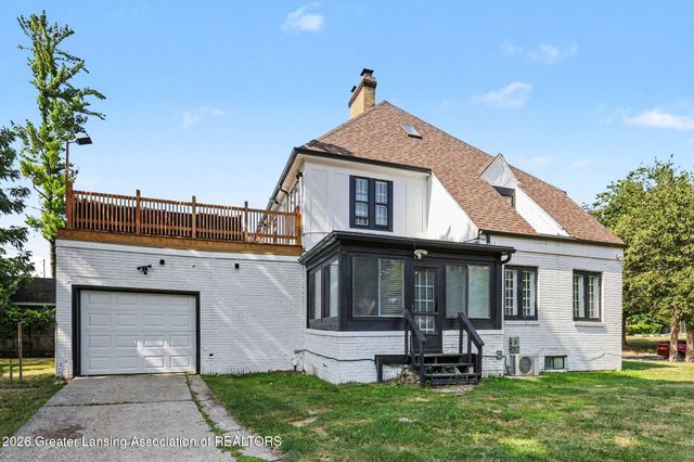 405 Everett Drive, Lansing, MI 48915