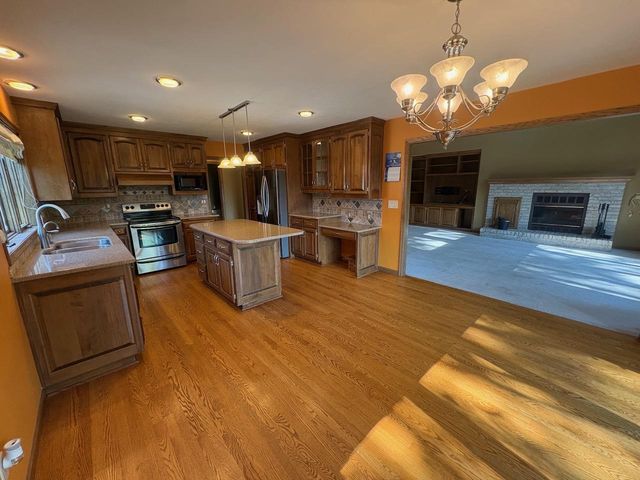 820 WINDOVER COURT, Green Bay, WI 54313