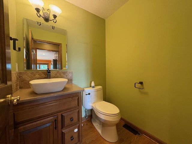 820 WINDOVER COURT, Green Bay, WI 54313