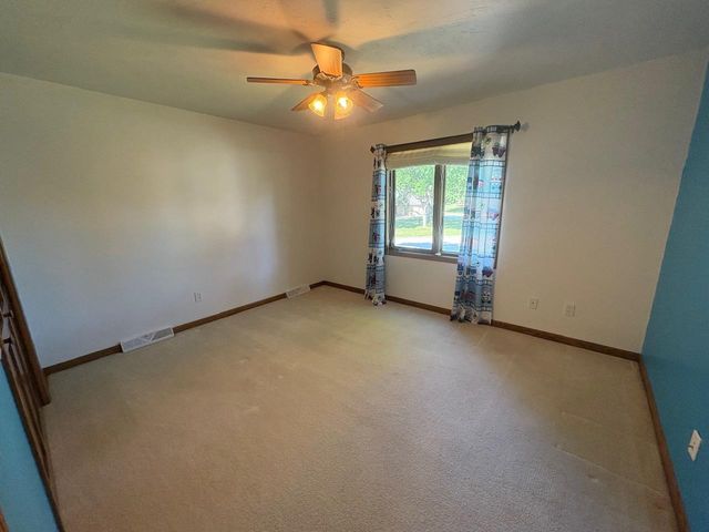 820 WINDOVER COURT, Green Bay, WI 54313