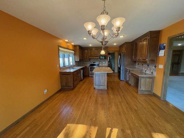 820 WINDOVER COURT, Green Bay, WI 54313