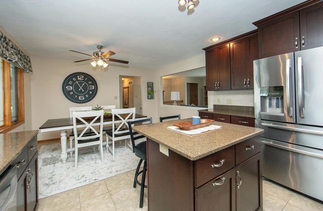 203 Southridge Drive, Waverly, IA 50677