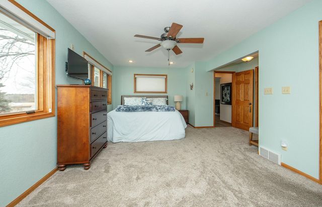 203 Southridge Drive, Waverly, IA 50677