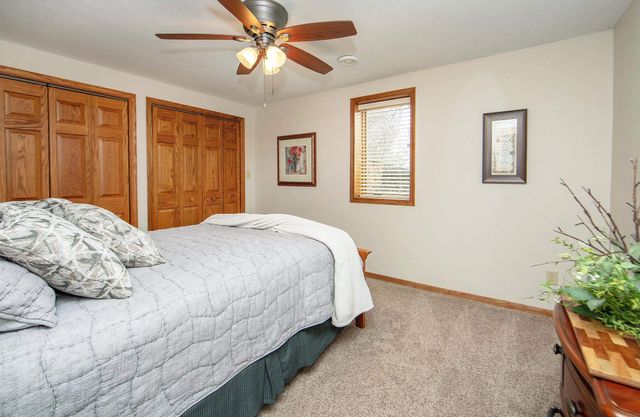 203 Southridge Drive, Waverly, IA 50677