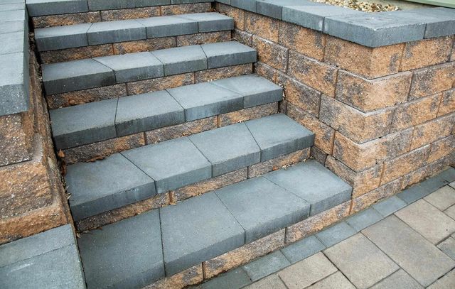 203 Southridge Drive, Waverly, IA 50677