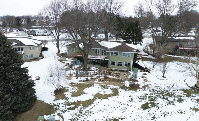 203 Southridge Drive, Waverly, IA 50677