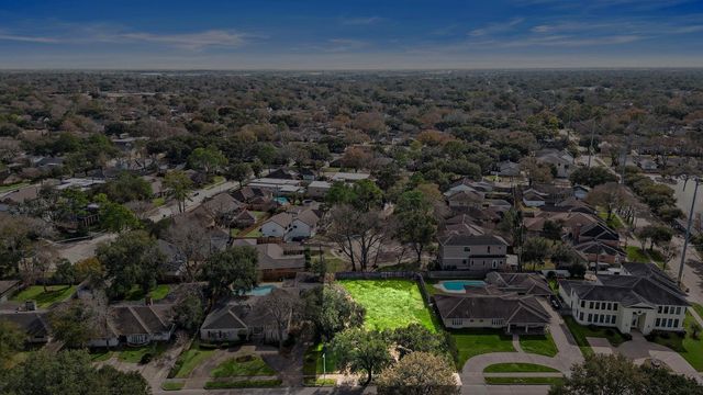 5531 S Braeswood Boulevard, Houston, TX 77096