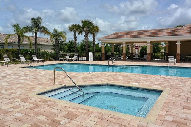 7538 WINDY HILL COVE, Bradenton, FL 34202