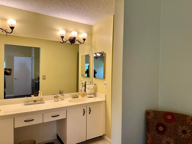 5951 Parkwalk Drive, Boynton Beach, FL 33472