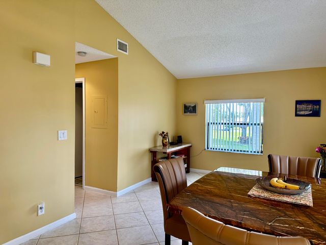 5951 Parkwalk Drive, Boynton Beach, FL 33472