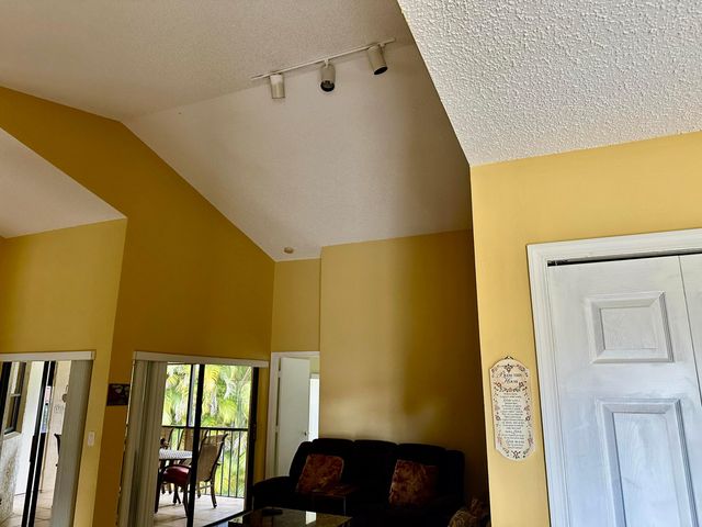 5951 Parkwalk Drive, Boynton Beach, FL 33472