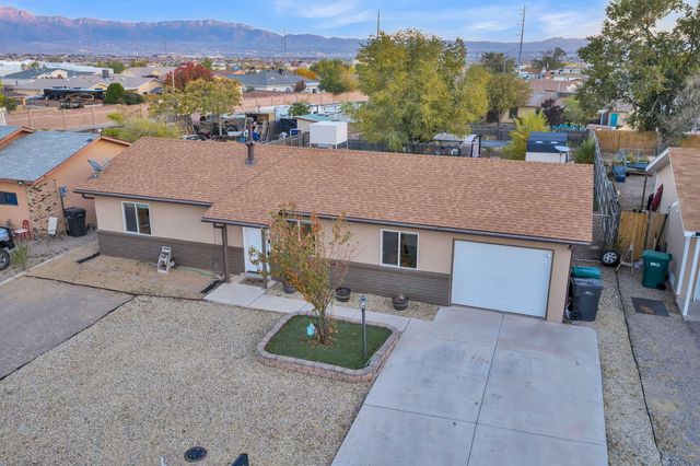 1580 Glendale Court SE, Rio Rancho, NM 87124