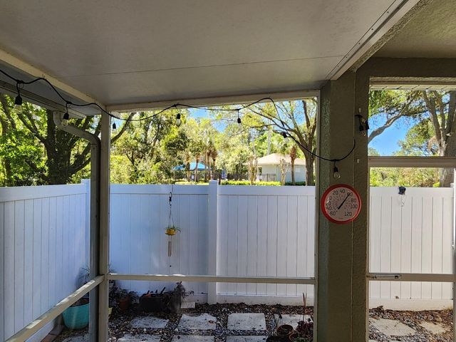 10115 MOWRY LANE, Tampa, FL 33625