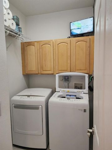 10115 MOWRY LANE, Tampa, FL 33625