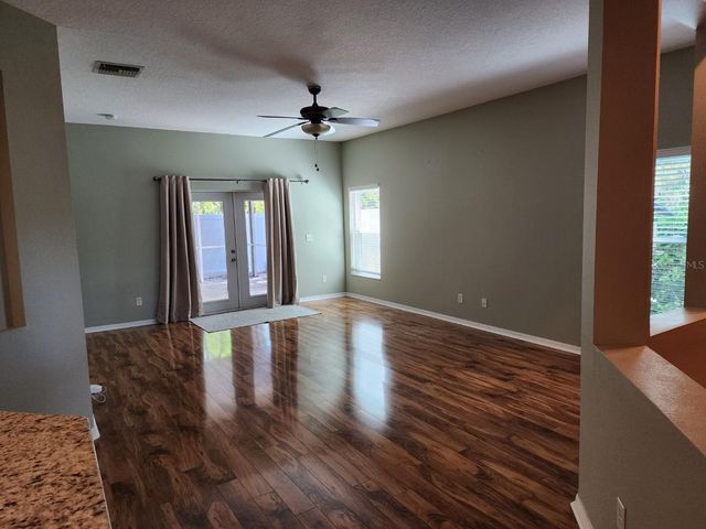 10115 MOWRY LANE, Tampa, FL 33625