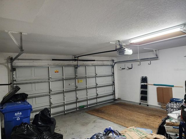 10115 MOWRY LANE, Tampa, FL 33625