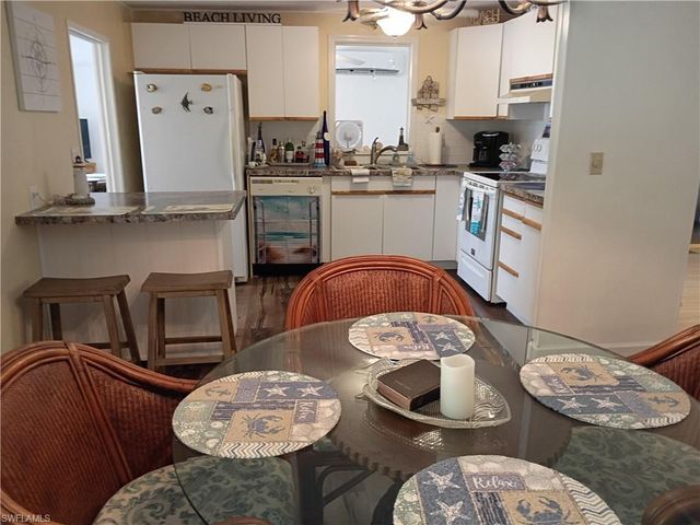 7867 Raymary ST, Bokeelia, FL 33922