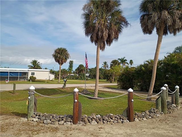 7867 Raymary ST, Bokeelia, FL 33922