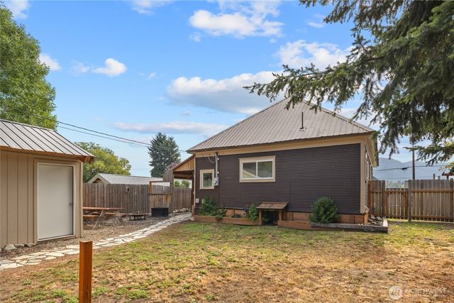 110 W 3rd Street, Cle Elum, WA 98922