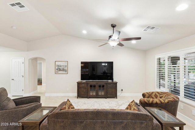 144 S LOS CIELOS Lane, Casa Grande, AZ 85194