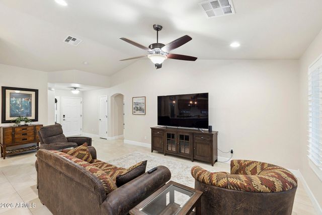 144 S LOS CIELOS Lane, Casa Grande, AZ 85194