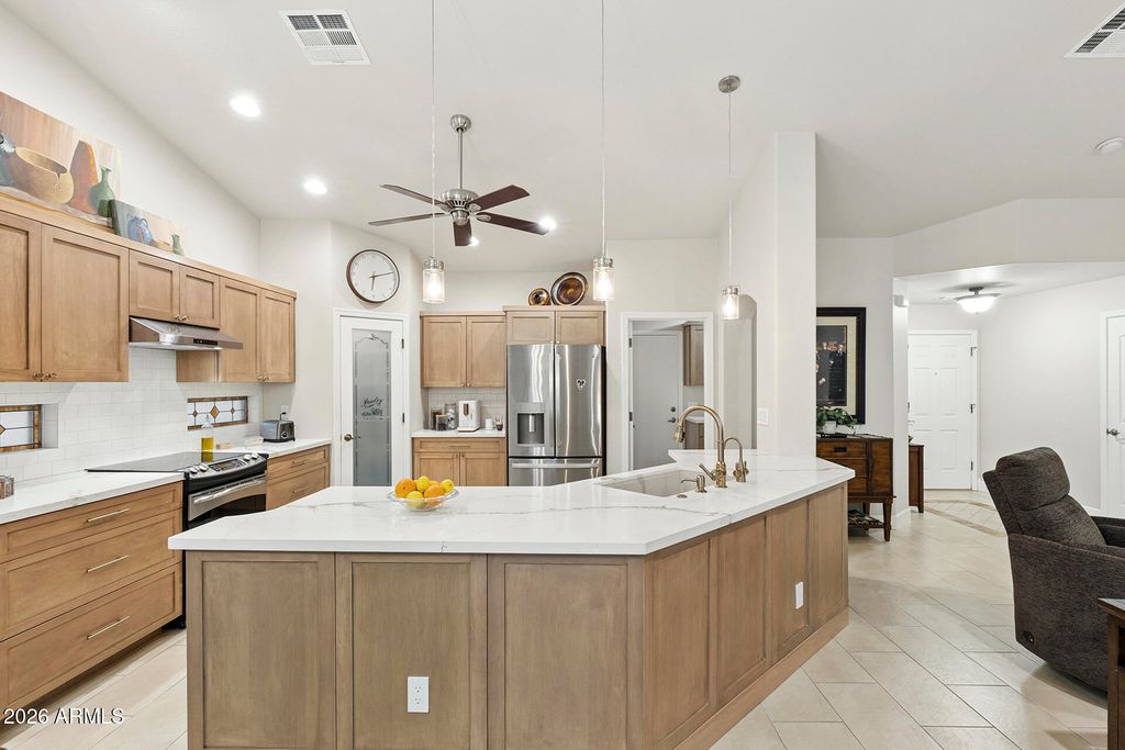 144 S LOS CIELOS Lane, Casa Grande, AZ 85194 — photo 3