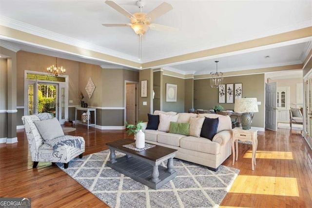 55 Rocky Circle NE, White, GA 30184