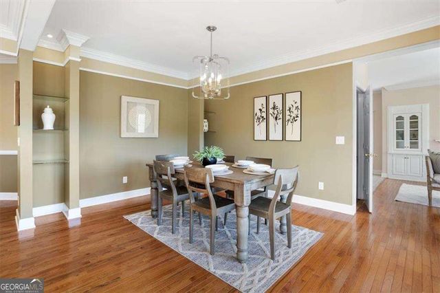 55 Rocky Circle NE, White, GA 30184