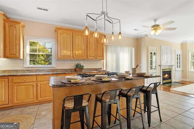 55 Rocky Circle NE, White, GA 30184