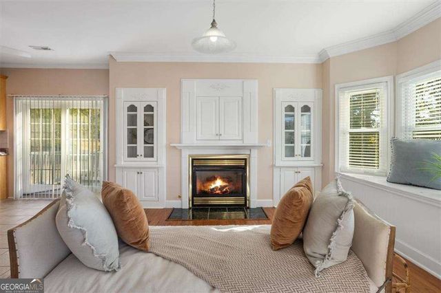 55 Rocky Circle NE, White, GA 30184